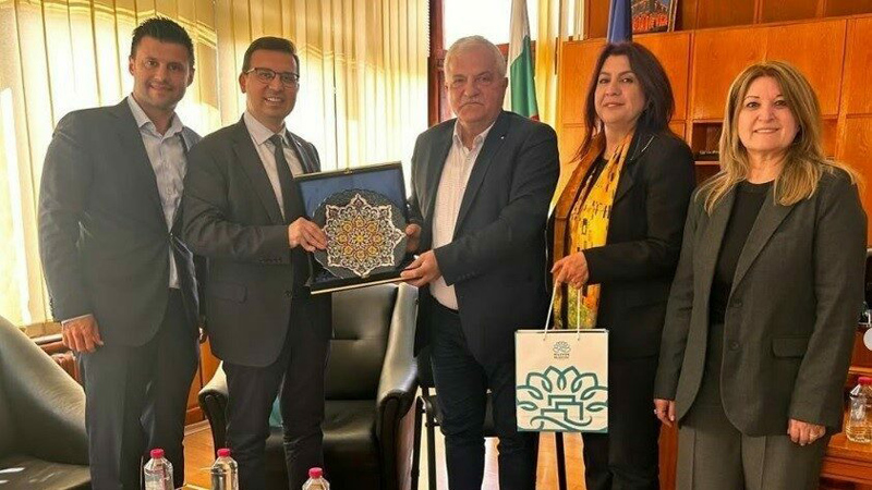 Nilüfer Belediyesi Halk Dansları Topluluğu Bulgaristan’da alkışları topladı