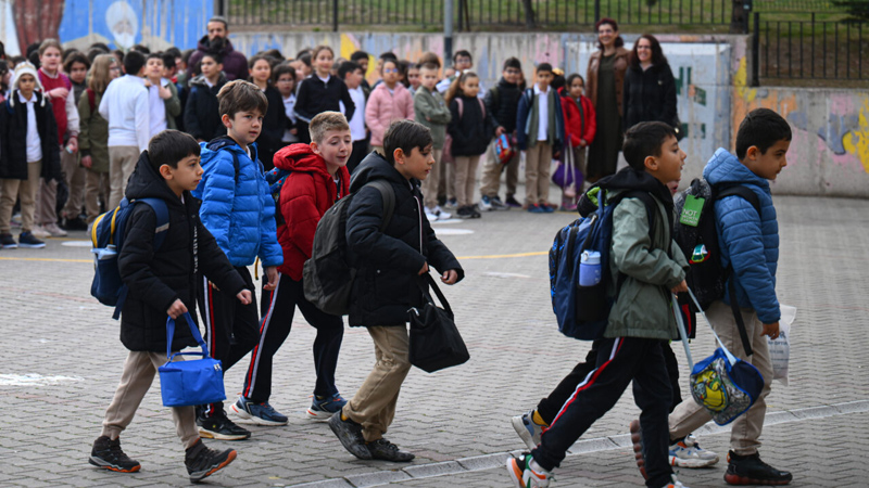 Okullar erken mi kapanacak? Bakanlık’tan yaz tatili açıklaması Okullar erken mi kapanacak? Bakanlık’tan yaz tatili açıklaması