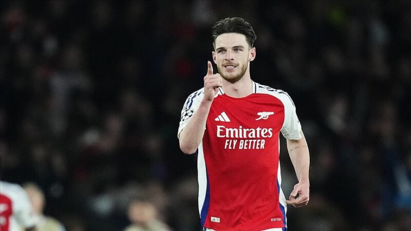 Arsenal'in İngiliz orta saha oyuncusu Declan Rice, UEFA Şampiyonlar Ligi'nde