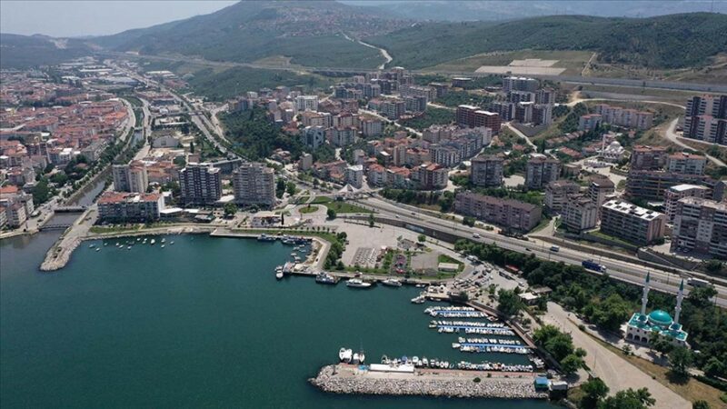 Olay Gazetesi Yazarı Ahmet Emin Yılmaz, Mudanya Belediye Başkanı Deniz