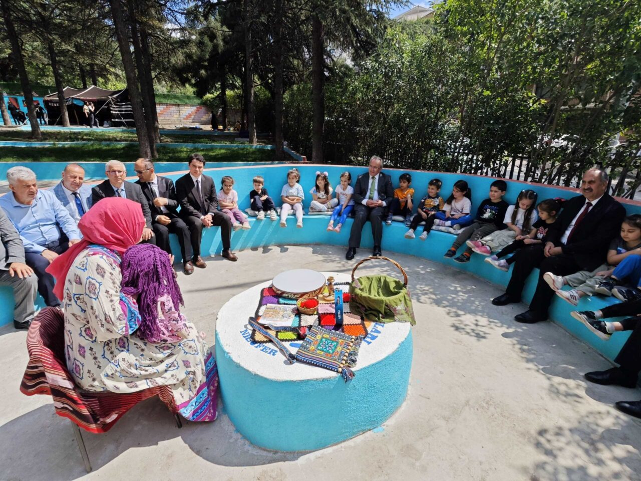 Bursa’da Türkiye’nin ilk ‘Açık Hava Sınıfı’ açıldı Bursa’da Türkiye’nin ilk ‘Açık Hava Sınıfı’ açıldı