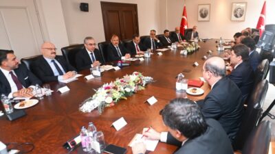 Bursa’nın eski Bakanı Çavuşoğlu açıkladı; ‘Sivil anayasa geliyor, adalet ve yargı etkinleşiyor’