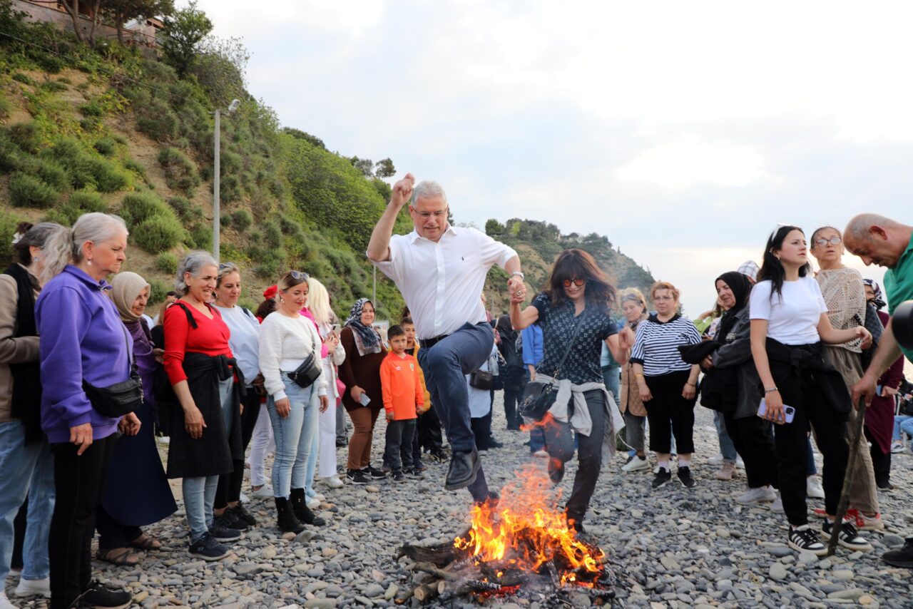 Mudanya’da Hıdırellez böyle kutlandı