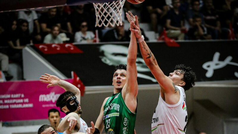 Bursaspor Yörsan, sezonun en kritik maçında Aliağa Petkimspor’u deplasmanda devirip