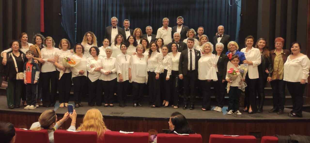 Mudanya Türk Sanat Müziği Korosu’ndan unutulmaz konser
