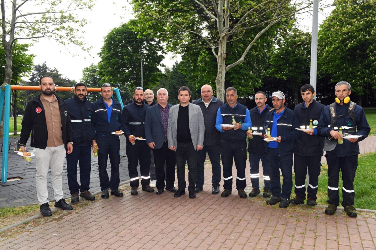 Osmangazi Belediye Başkanı Erkan Aydın 1 Mayıs’ta emekçilerin yanında