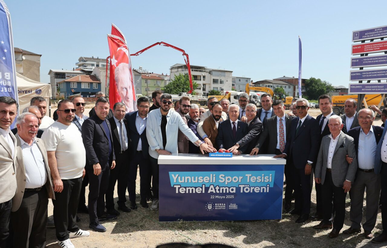 Bursa’da gençleri gülümsetecek proje başlıyor! Başkan Bozbey temeli attı