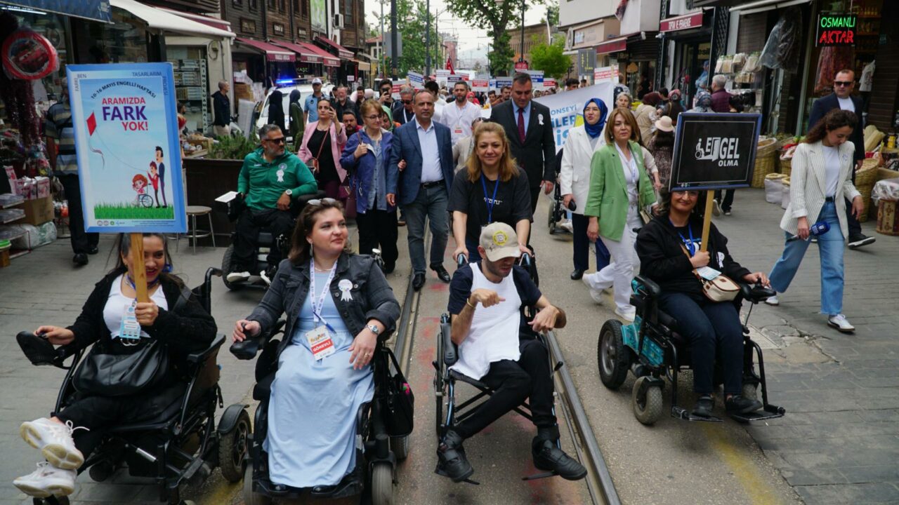Bursa’da engelsiz yaşam için yürüdüler