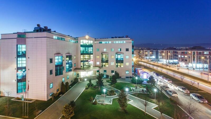 Sağlık sektöründe ülkemizi daha da ileriye taşıma noktasında çalışmalarını kararlı