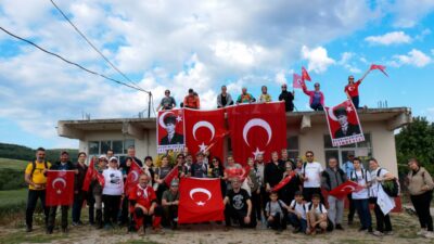 Budost ve Karacabey Doğa tutkunları 19 Mayıs’ı doğada birlikte kutladı