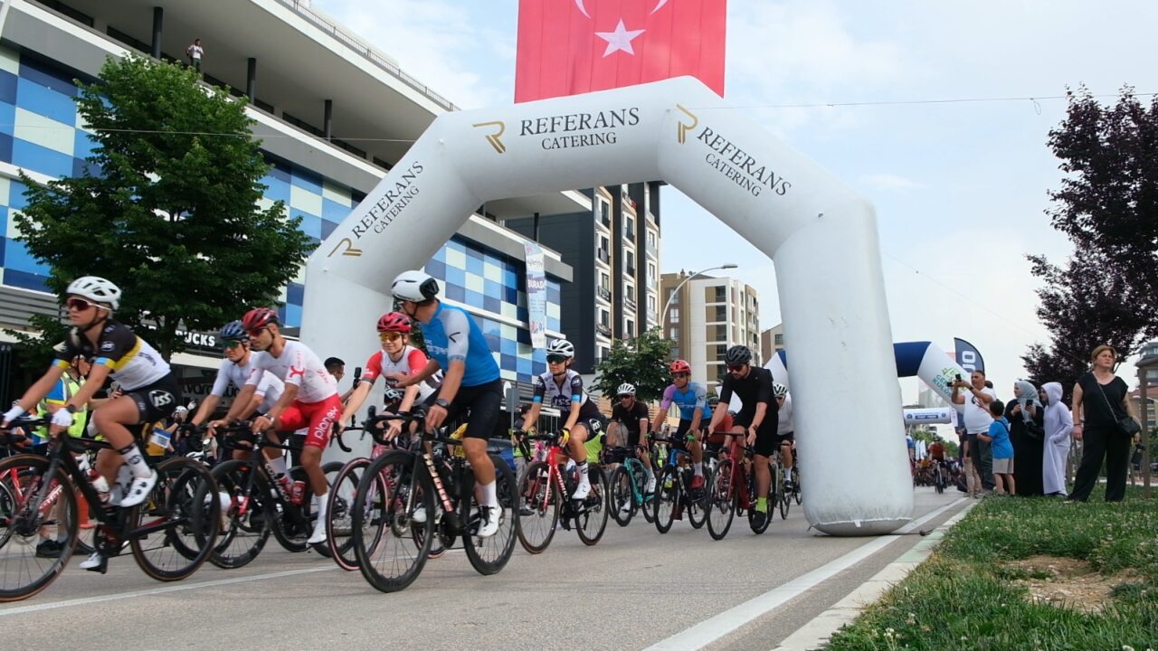 Referans Holding’ten Granfondo Bursa’ya kadın gücü desteği Referans Holding’ten Granfondo Bursa’ya kadın gücü desteği