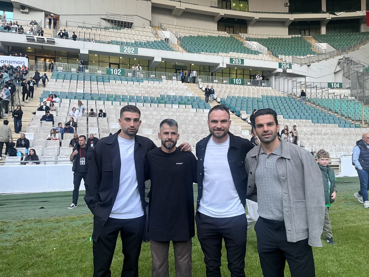 Bursaspor’un dev organizasyonunda futbolcular yerini aldı