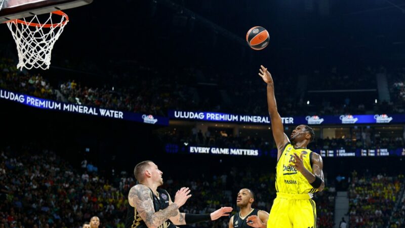 EuroLeague’de şampiyon Fenerbahçe EuroLeague finalinde Monaco'yu 81-70 yenen Fenerbahçe Beko şampiyon oldu.
