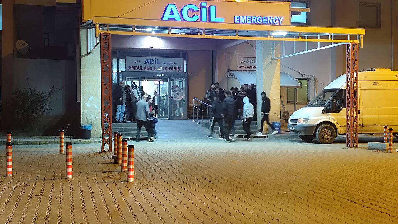 Düğünde tavuk-pilav faciası: Hastanelik oldular Düğünde tavuk-pilav faciası: Hastanelik oldular