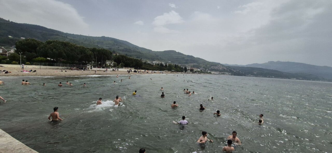 Bursa’da deniz sezonu açıldı! İşte kentten manzaralar…