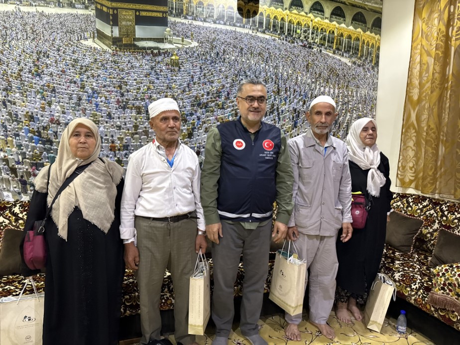 Bursa’daki 25 senelik küskünlük kutsal topraklarda son buldu Bursa’daki 25 senelik küskünlük kutsal topraklarda son buldu