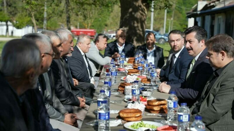 Yenişehir Belediye Başkanı Özel: Her şey Yenişehir halkı için Yenişehir Belediye Başkanı Ercan Özel ilçeye bağlı 71 mahallede vatandaşlarla