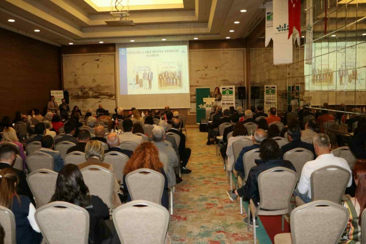 Bursa Büyükşehir’den Bağımlılık Paneli