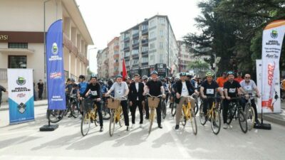 Bursa İnegöl’de pedallar temiz gelecek için döndü