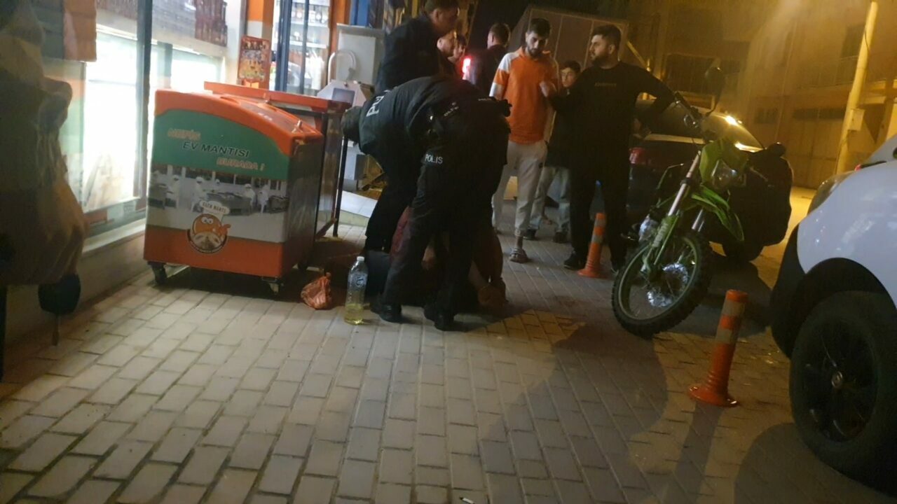 Bursa’da, dükkanı ateşe verdi