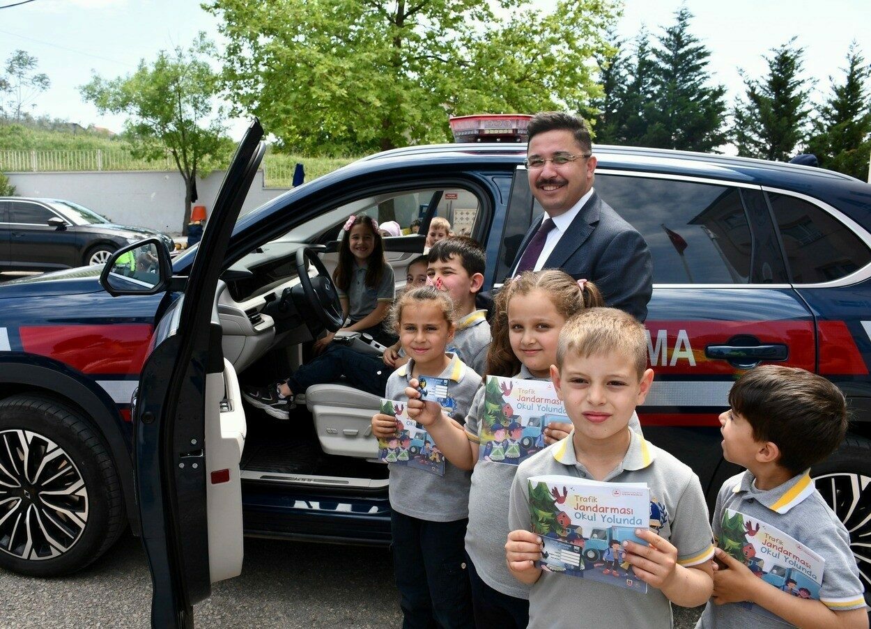 Bursa’da Kaymakam Terzi’den Hasköylü miniklere trafik bilinci