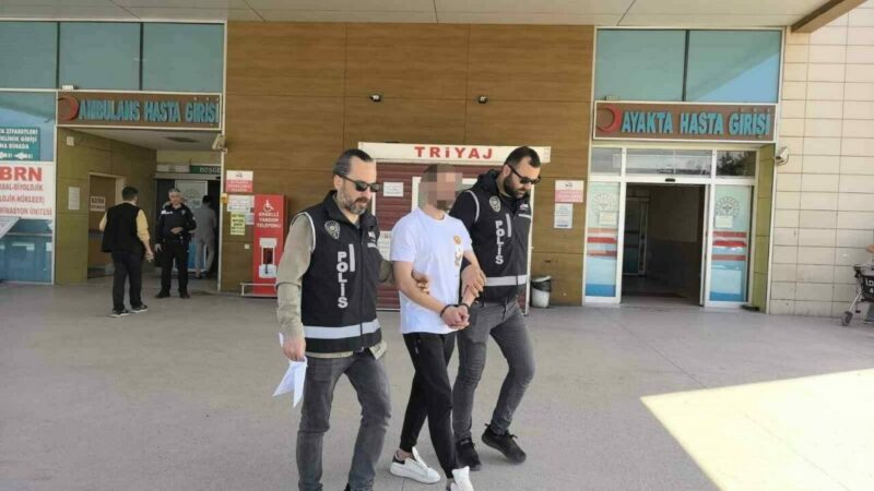 Bursa’da kuyumcu dolandırıcısı yakalandı Bursa’nın İnegöl ilçesinde kuyumcuya sahte altın satarak dolandıran şüpheli KOM