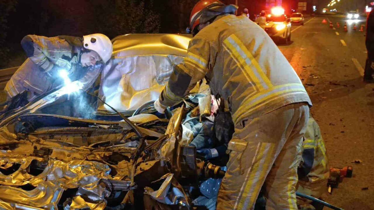 Bursa’da sabaha karşı feci kaza! Bursa’da sabaha karşı feci kaza!