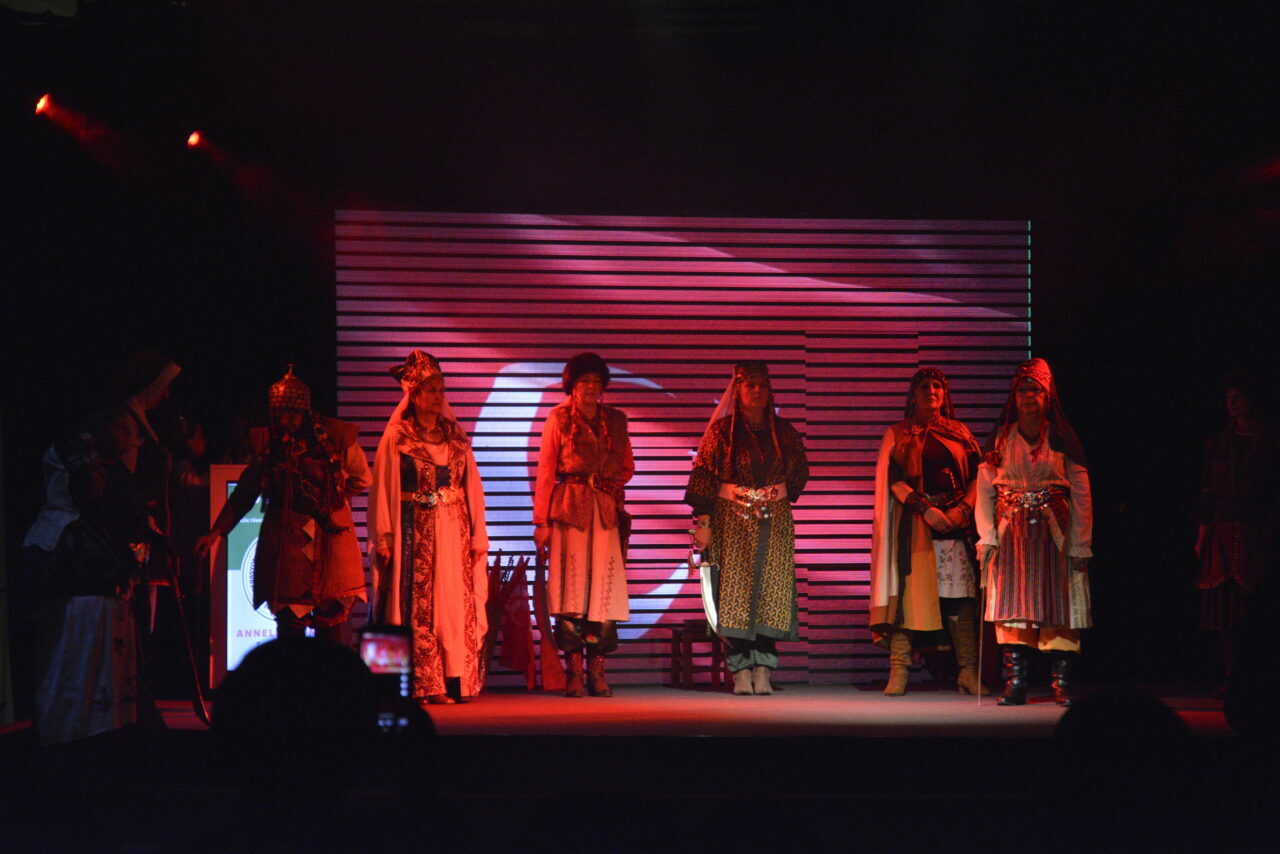 Bursa’da Yörük-Türkmenlerden ‘Anneler Günü’ programı