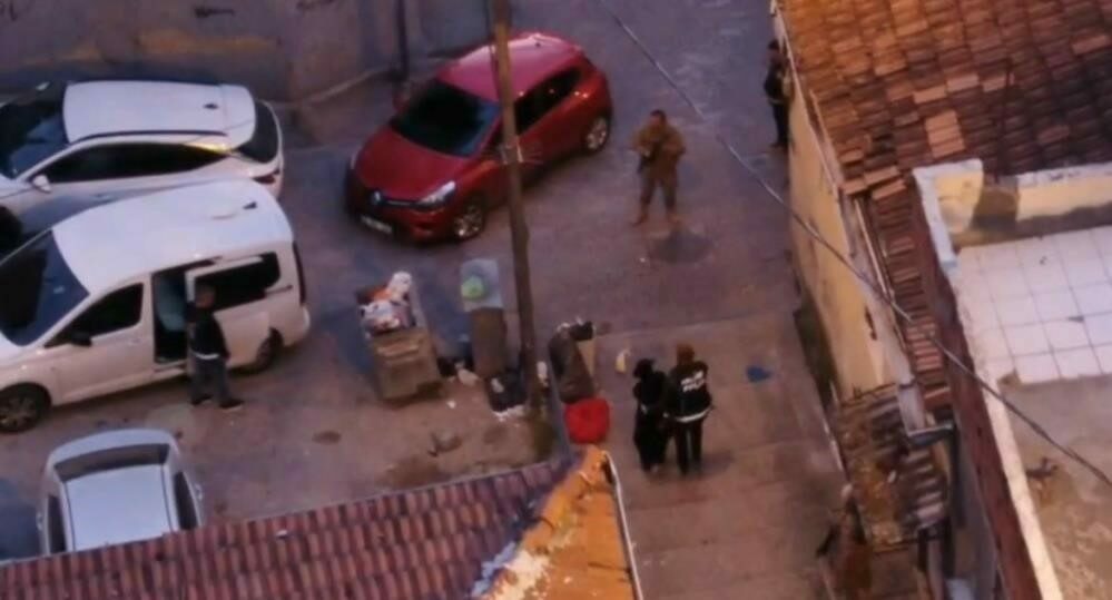 Bursa’da zehir tacirlerine baskın!