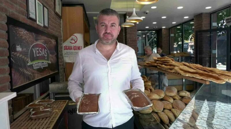 Bursa’daki bu ekmeğe yoğun ilgi! Siparişlere yetişemiyorlar Bursa’nın Yenişehir ilçesinde özellikle Osmanlı Dönemi’nde padişahların ektirdiği siyez buğdayından
