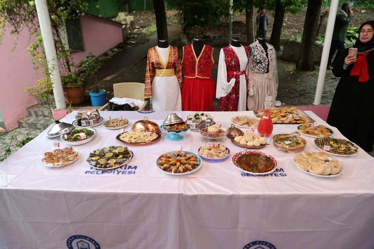 Bursa’nın lezzetleri görücüye çıktı Bursa’nın lezzetleri görücüye çıktı