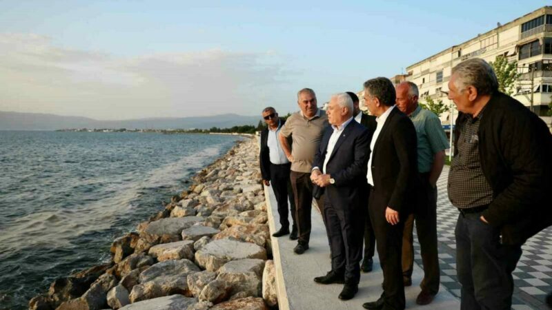 Başkan Bozbey Kurşunlu sahili için müjdeyi verdi! Bursa Büyükşehir Belediye Başkanı Mustafa Bozbey, Kurşunlu sahil yolunda yürütülen