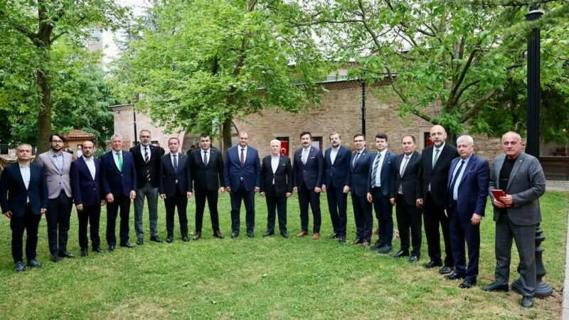 Büyükşehir’den Yenişehir ve tarıma daha fazla destek Bursa Büyükşehir Belediye Başkanı Mustafa Bozbey, 3 ayda bir düzenlediği