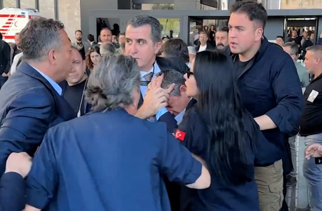 Özgür Özel’e AKM çıkışında saldırı! Siyasilerden peş peşe tepkiler