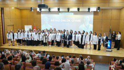 Mudanya Üniversitesi’nde beyaz önlük giyip mesleğe ilk adımı attılar