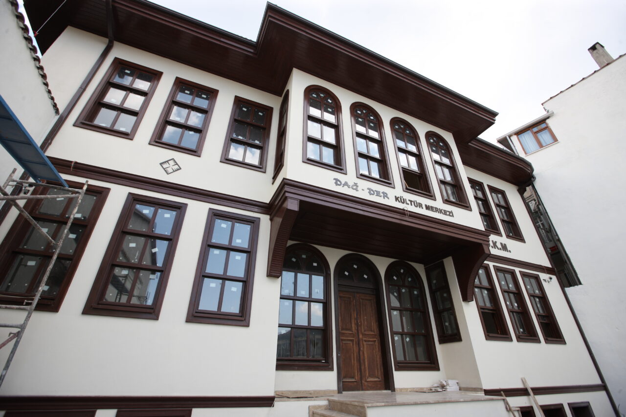 Bursa’nın en büyük STK’sının başına kim geçecek?