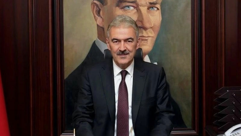 Ayyıldız, mesajında karşılıksız sevgileri, bitmek bilmeyen fedakarlıkları ve sonsuz sabırlarıyla