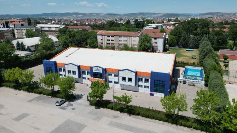 Bursa’da gençler hayaline koşuyor İnegöl Belediyesi, gençlerin spor ve güvenlik alanındaki kariyer hedeflerine ulaşmalarına