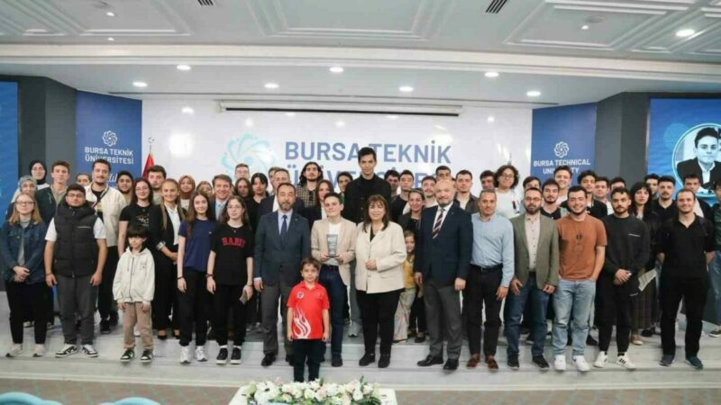 Ediz Gürel: Hedefim dünya şampiyonu olmak Bursa Teknik Üniversitesi Konuşmaları’nın 38’nci bölüm konuğu, A Milli Satranç