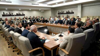 Efkan Ala’dan AK Parti Bursa’ya ziyaret