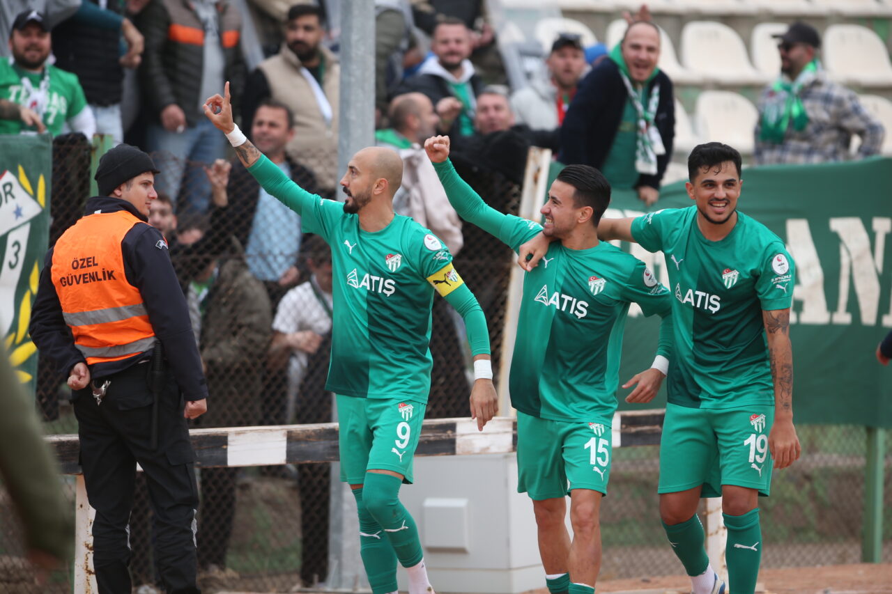 Bursaspor’da kimler gidecek? İşte isimler Bursaspor’da kimler gidecek? İşte isimler