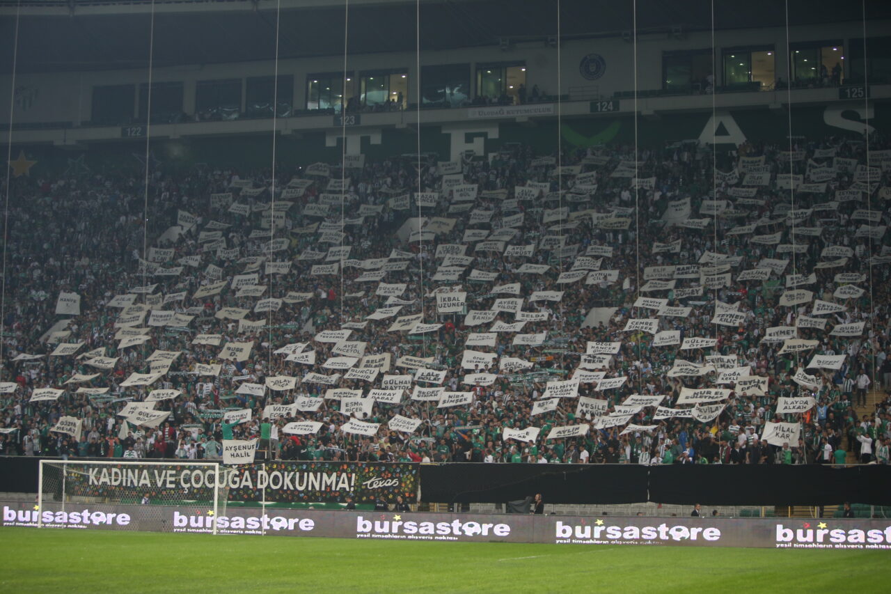 Bursaspor taraftarına bir ödül de Avrupa’dan Bursaspor taraftarına bir ödül de Avrupa’dan