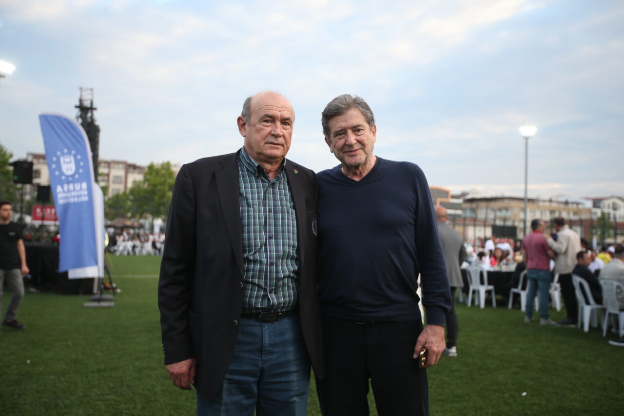 Bursaspor’un eski hoca ve oyuncularından önemli mesajlar