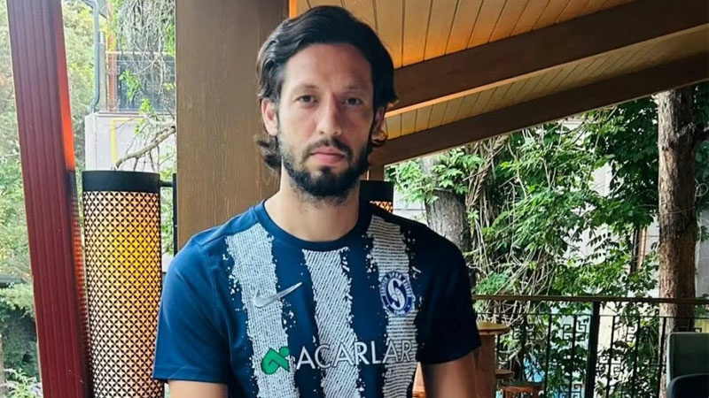 Bursaspor’a yeni stoper: Anlaşma tamam! Yeşil beyazlılar, uzun süredir yakından ilgilendiği 28 yaşındaki savunma oyuncusu