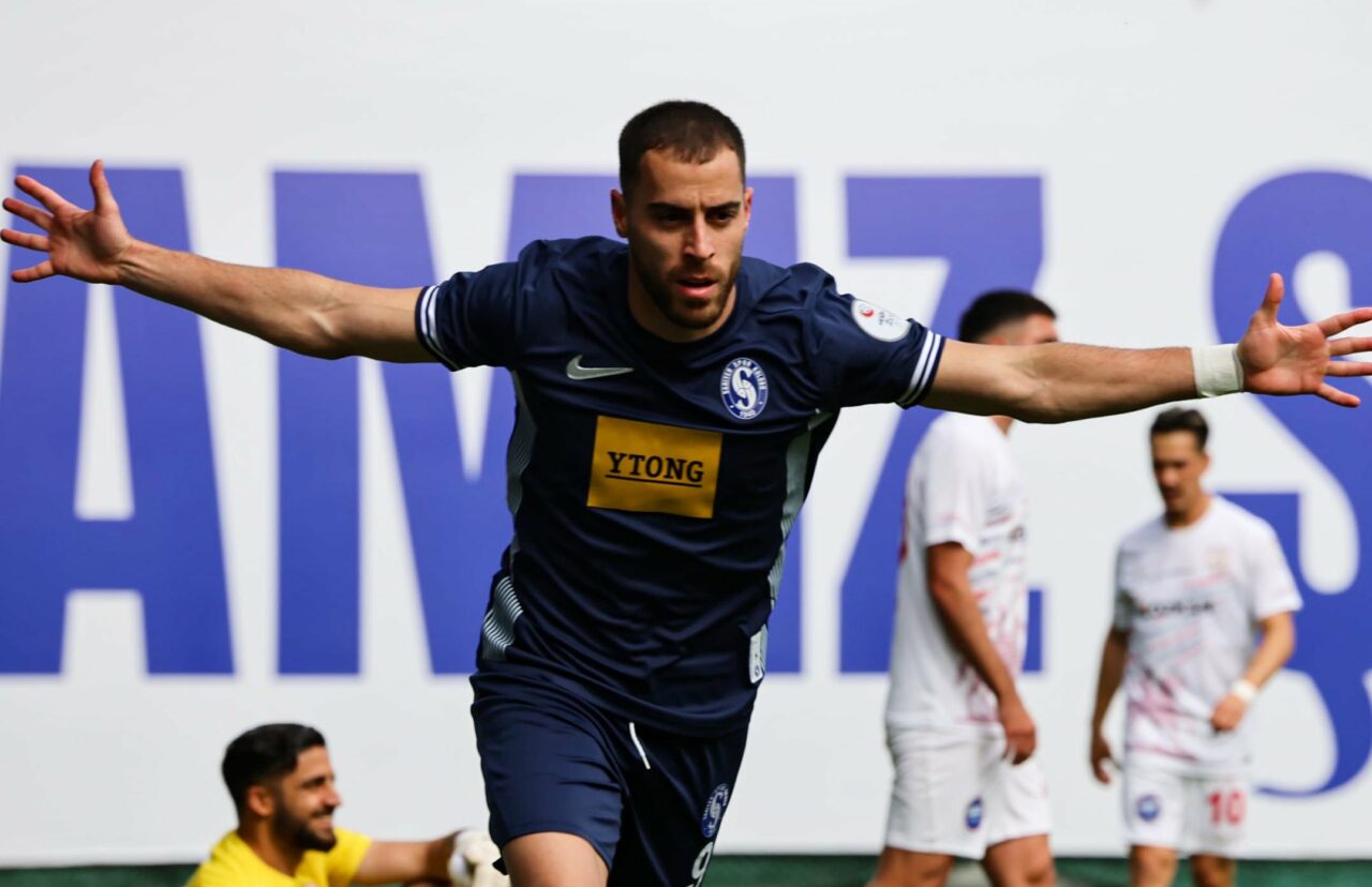 Bursaspor bu futbolcudan cevap bekliyor!