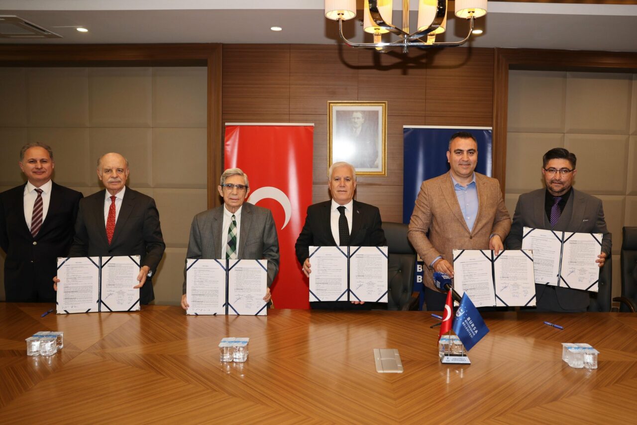 Bursa için geri dönüşümde yeni dönem! Başkan Bozbey anlaşmayı duyurdu…