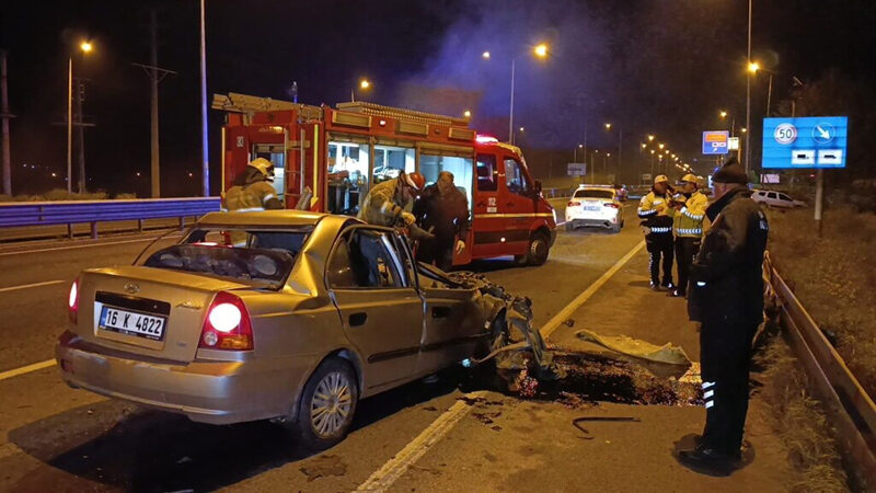 Bursa’daki feci kazadan acı haber Bursa'nın İnegöl ilçesinde kullandığı otomobilin kamyona arkadan çarptığı yaralanan Muhammed