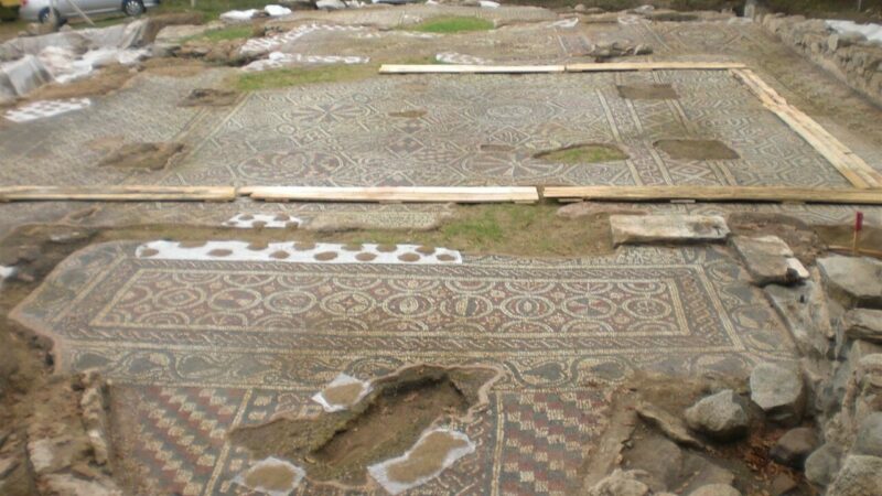 Bursa’da bulunan 1600 yıllık tarihi yapıyı dünya tanıyacak! Bir benzeri Paris’te var… Olay Gazetesi Yazarı Ahmet Emin Yılmaz, Bursa'nın Büyükorhan ilçesinde bulunan