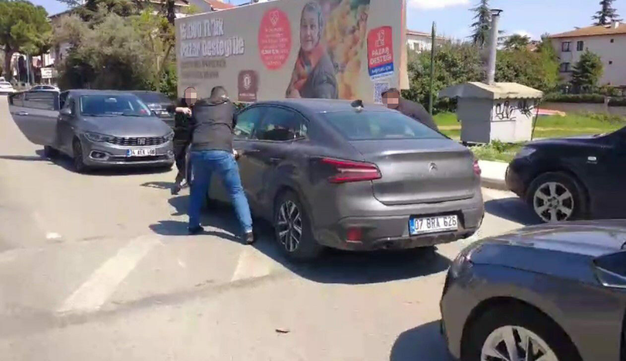 MİT’ten ‘sahte baz istasyonu’ operasyonu! Bursa dahil birçok ilde…