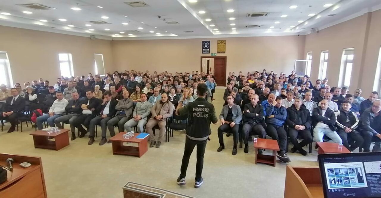 Bursa’da narkotik polisi 10 bin vatandaşı bilgilendirdi
